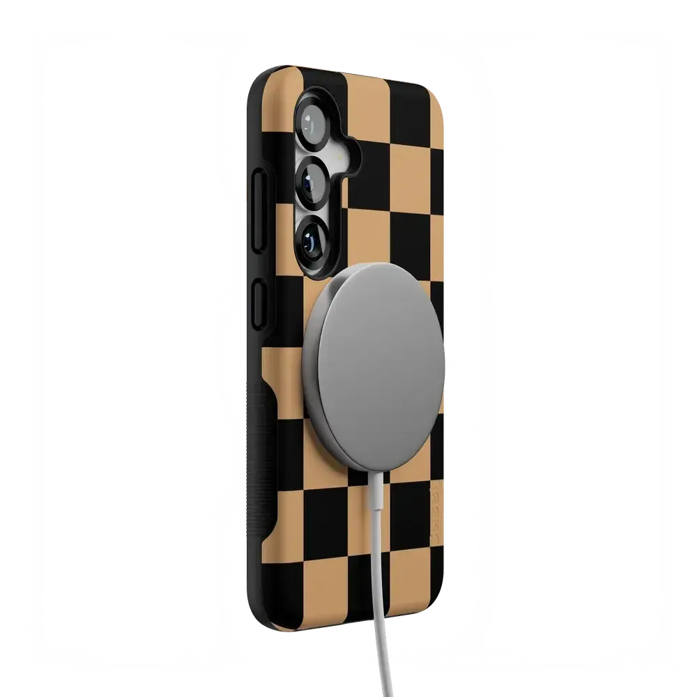 Fit Check | Black & Brown Checkerboard Case - Bansusa