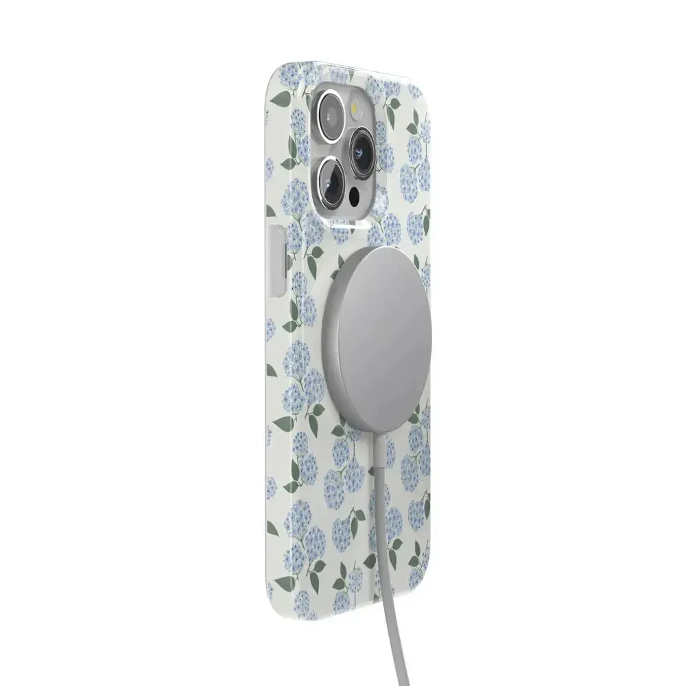 Nantucket Cottage | Blue Hydrangea Case - Bansusa